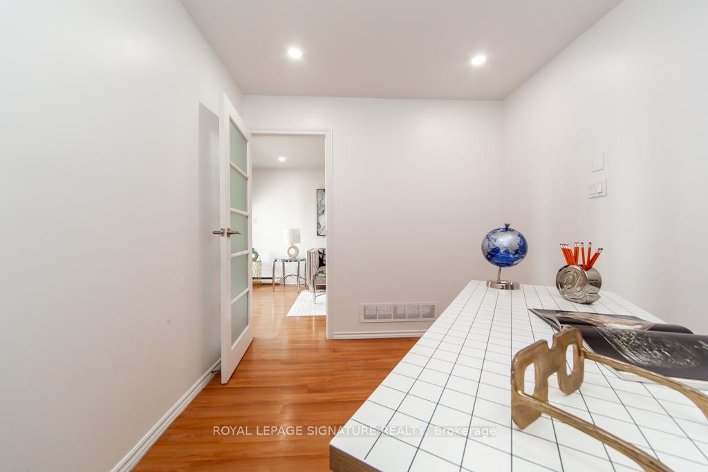 









100


Mornelle

Court, 2073,
Toronto,




ON
M1E 4X2

