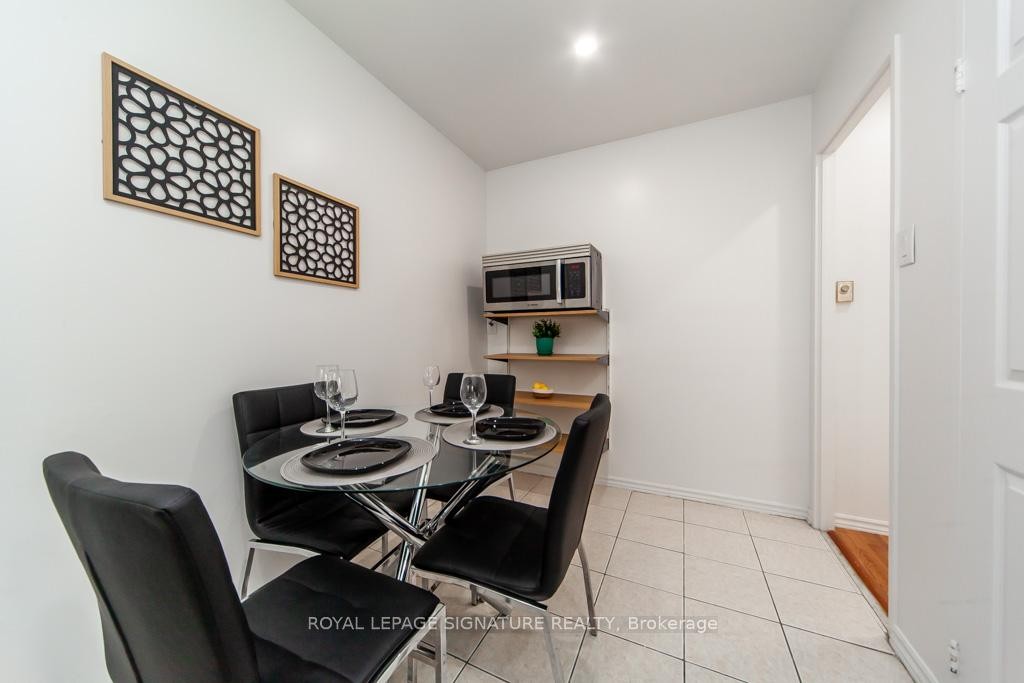 









100


Mornelle

Court, 2073,
Toronto,




ON
M1E 4X2


