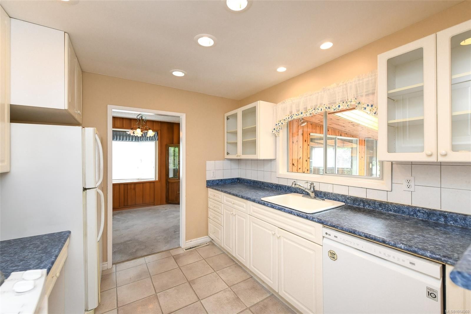 









531


11th

St,
Courtenay,




BC
V9N 1S7

