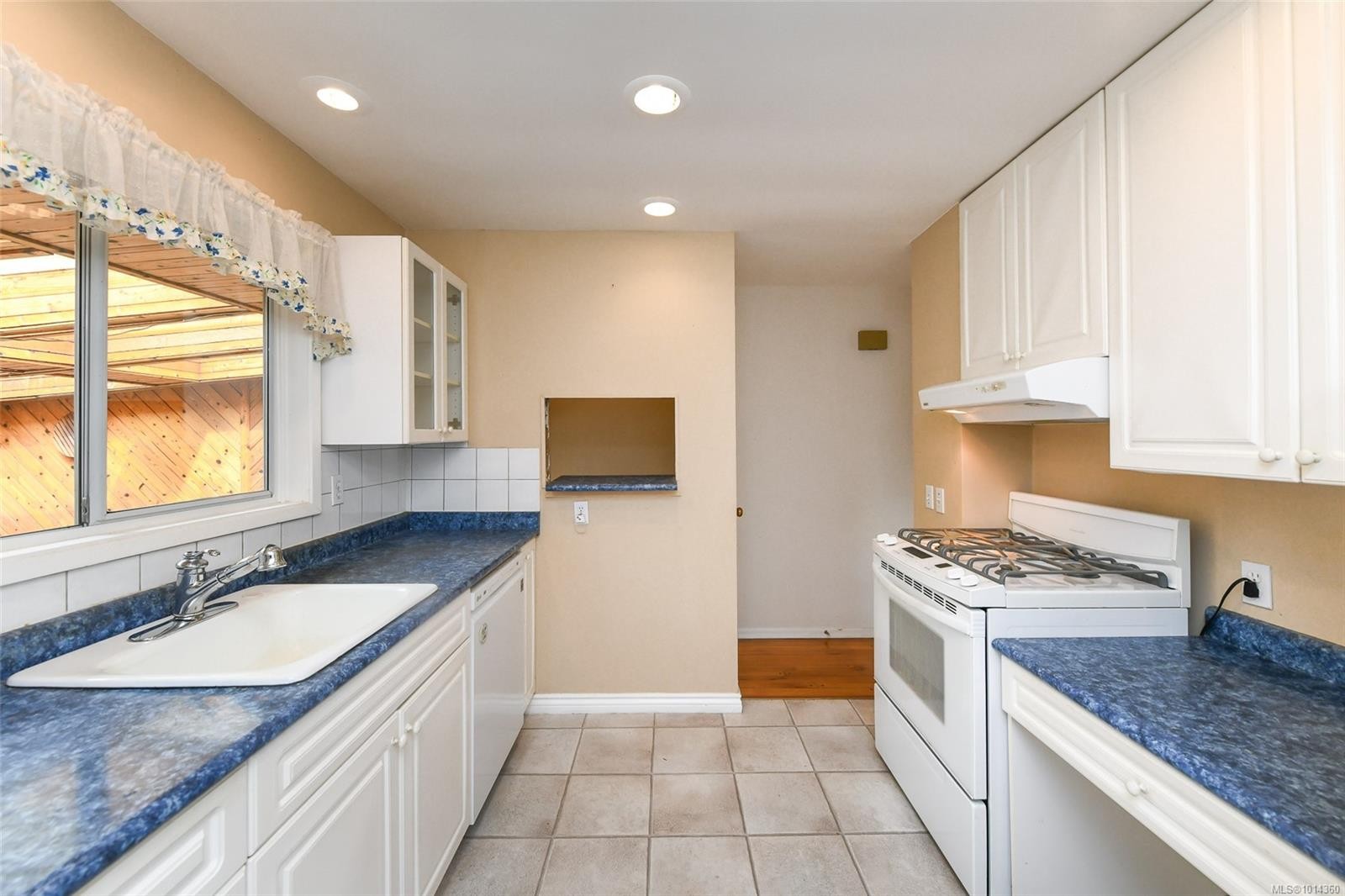 









531


11th

St,
Courtenay,




BC
V9N 1S7

