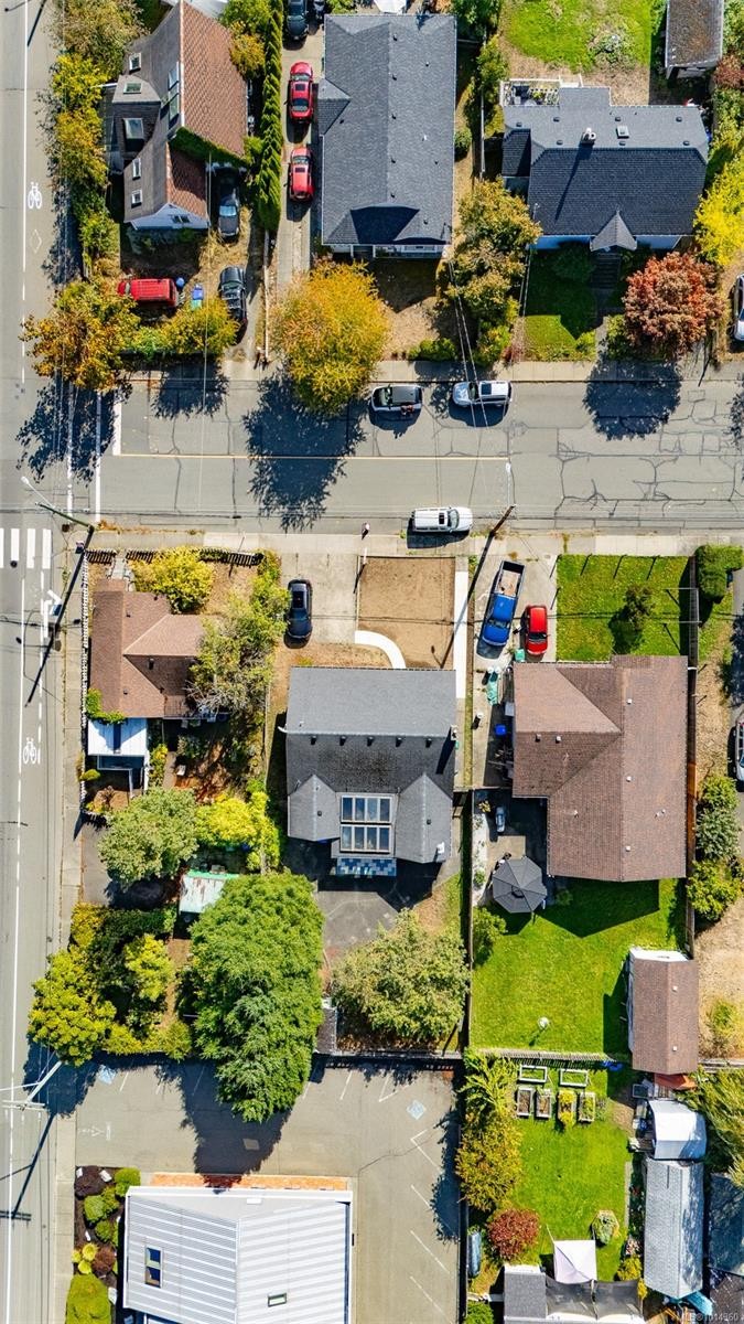 









531


11th

St,
Courtenay,




BC
V9N 1S7

