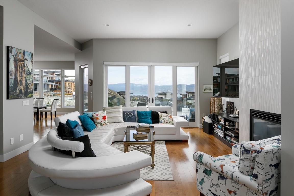 









5342


Signet

Crescent,
Kelowna,




BC
V1W 5J5

