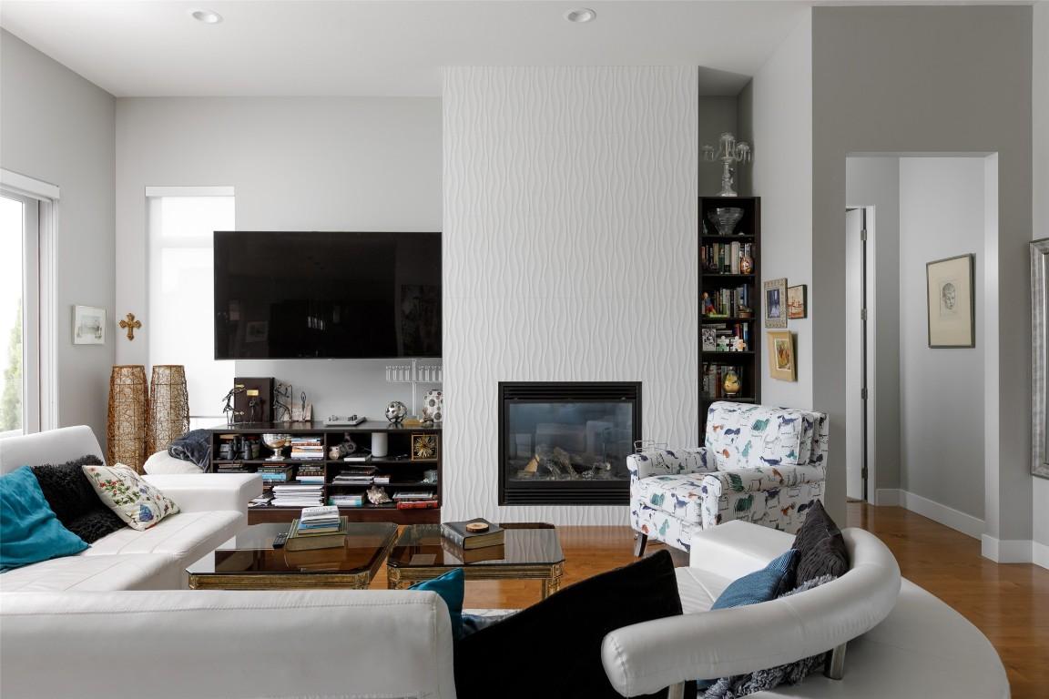 









5342


Signet

Crescent,
Kelowna,




BC
V1W 5J5

