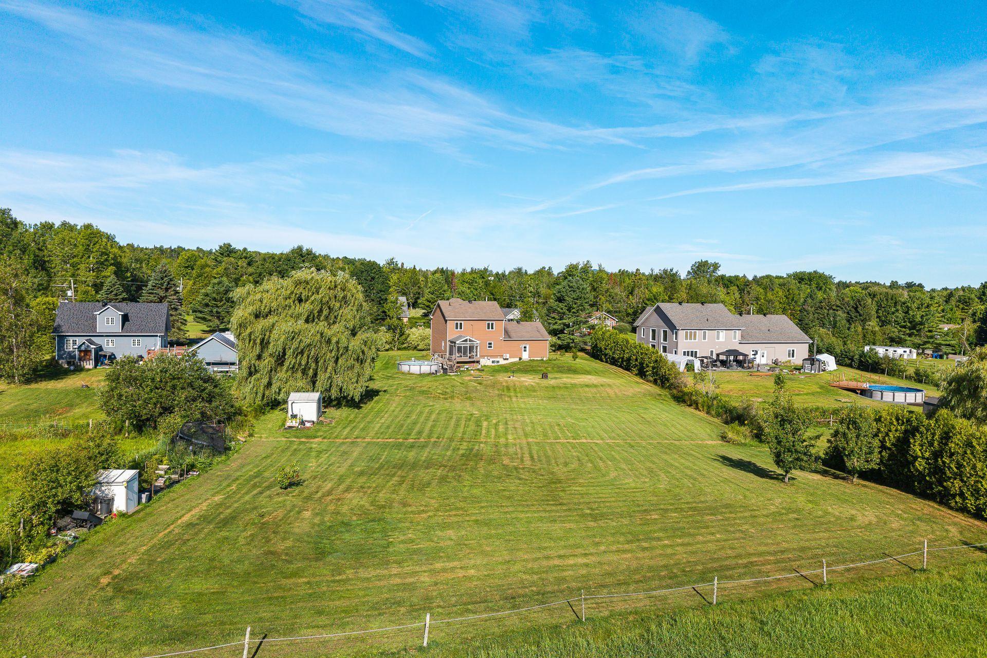 









145


Rue Ducharme

,
Sainte-Catherine-de-Hatley,




QC
J0B1W0

