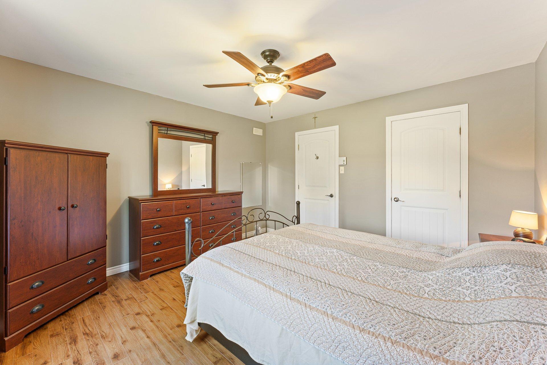









145


Rue Ducharme

,
Sainte-Catherine-de-Hatley,




QC
J0B1W0

