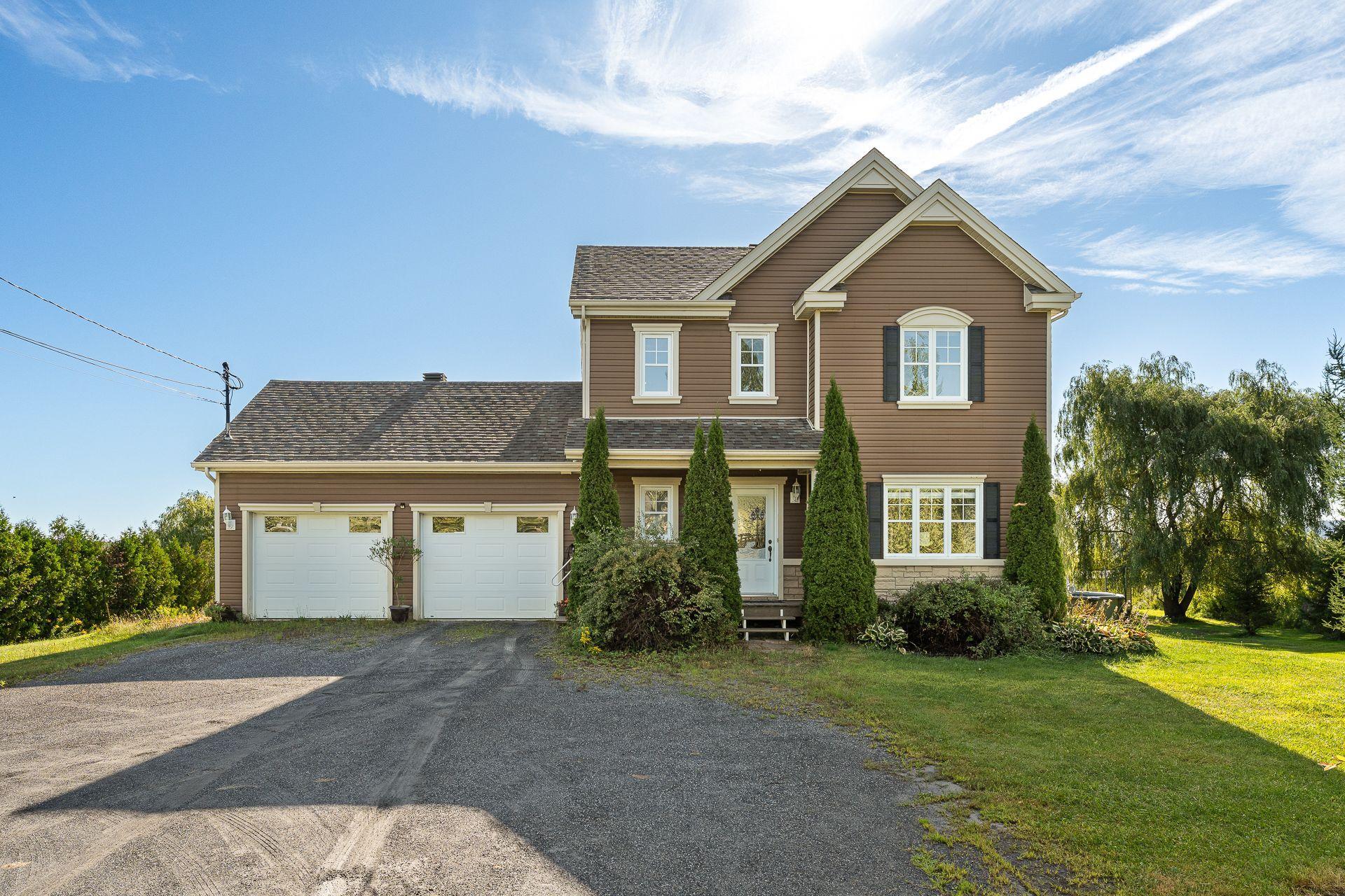 









145


Rue Ducharme

,
Sainte-Catherine-de-Hatley,




QC
J0B1W0

