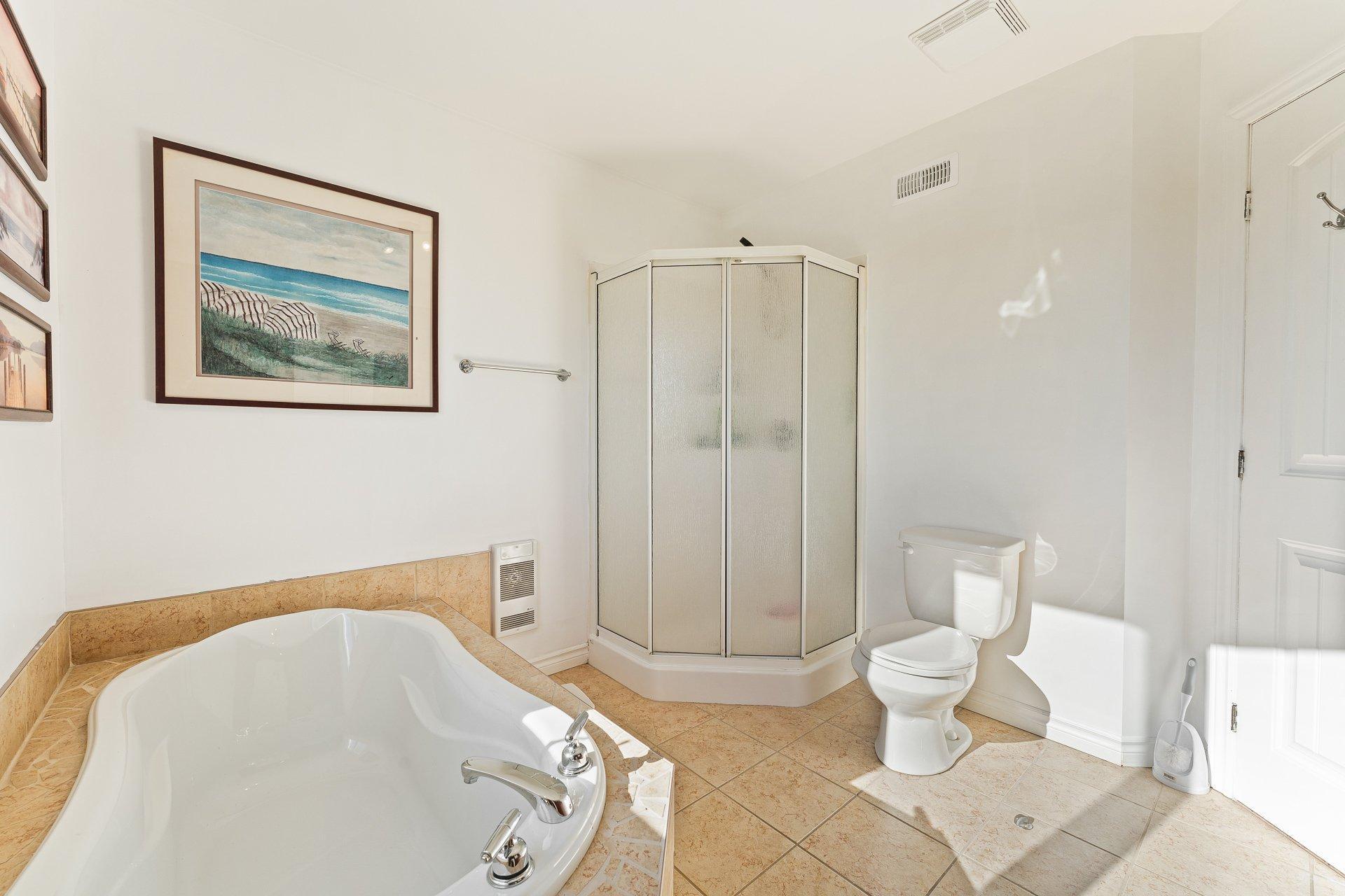 









145


Rue Ducharme

,
Sainte-Catherine-de-Hatley,




QC
J0B1W0

