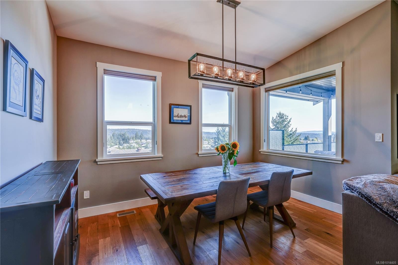 









932


Hanington

Rd,
Ladysmith,




BC
V9G 0A4

