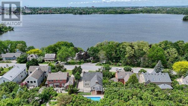 












254 MAIN STREET

,
Kingston (Kingston East (Incl Barret Crt)),




Ontario
K7K6W4

