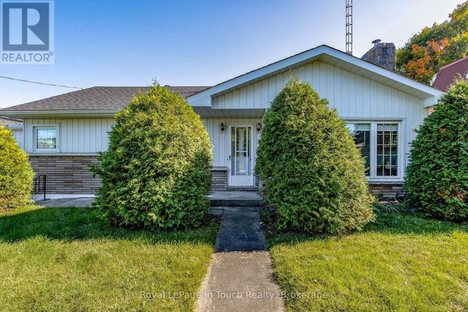 












317 LAFONTAINE ROAD W

,
Tiny (Lafontaine),




Ontario
L9M0H1

