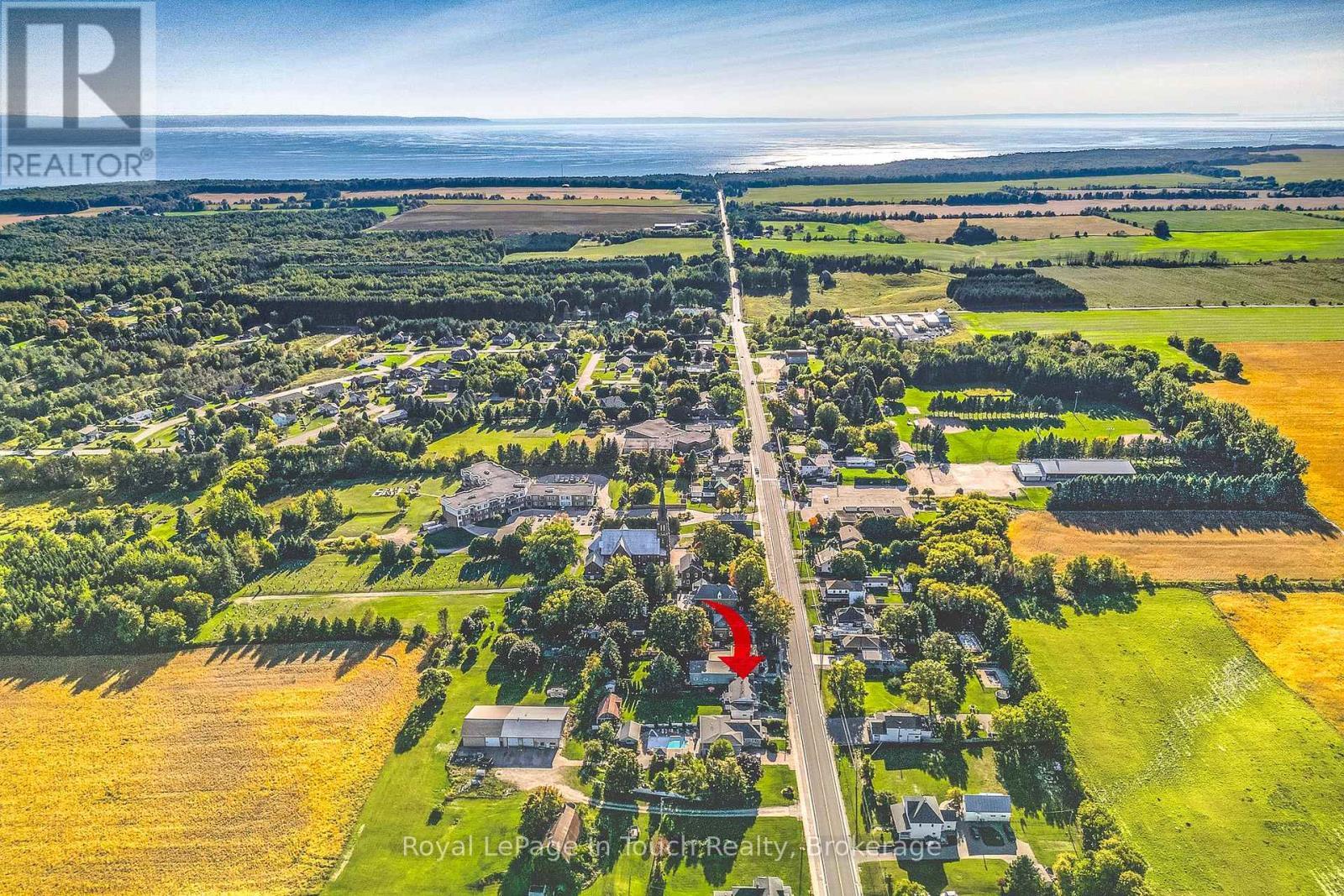 












317 LAFONTAINE ROAD W

,
Tiny (Lafontaine),




Ontario
L9M0H1

