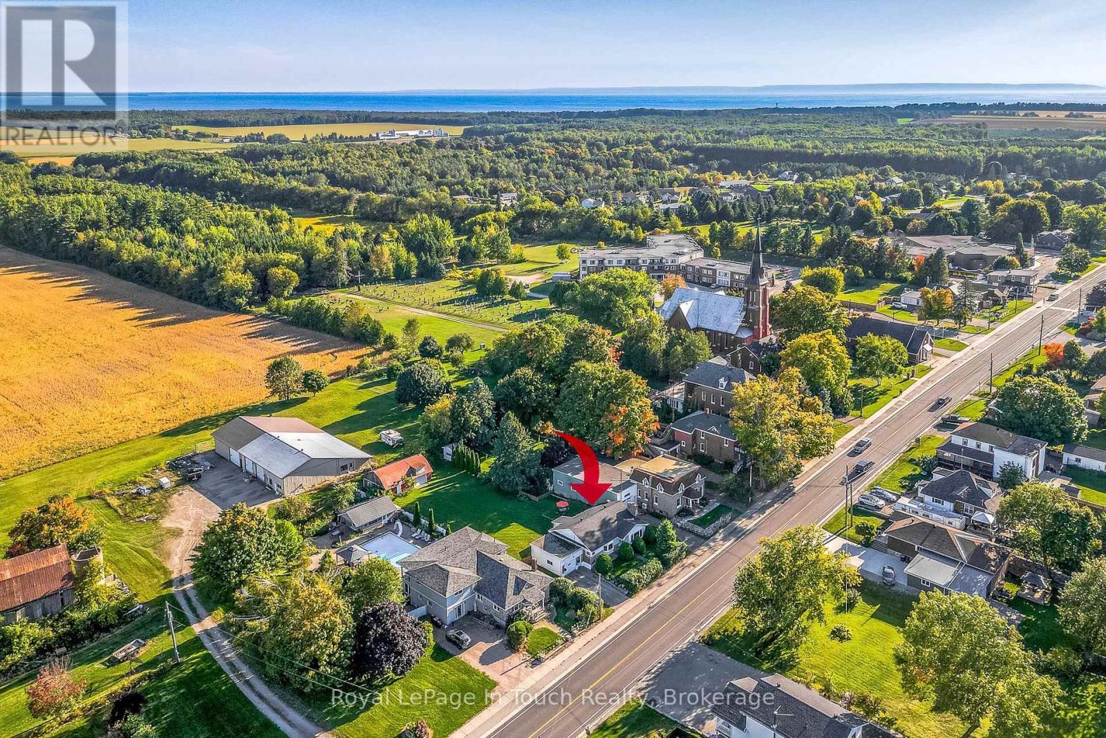 












317 LAFONTAINE ROAD W

,
Tiny (Lafontaine),




Ontario
L9M0H1

