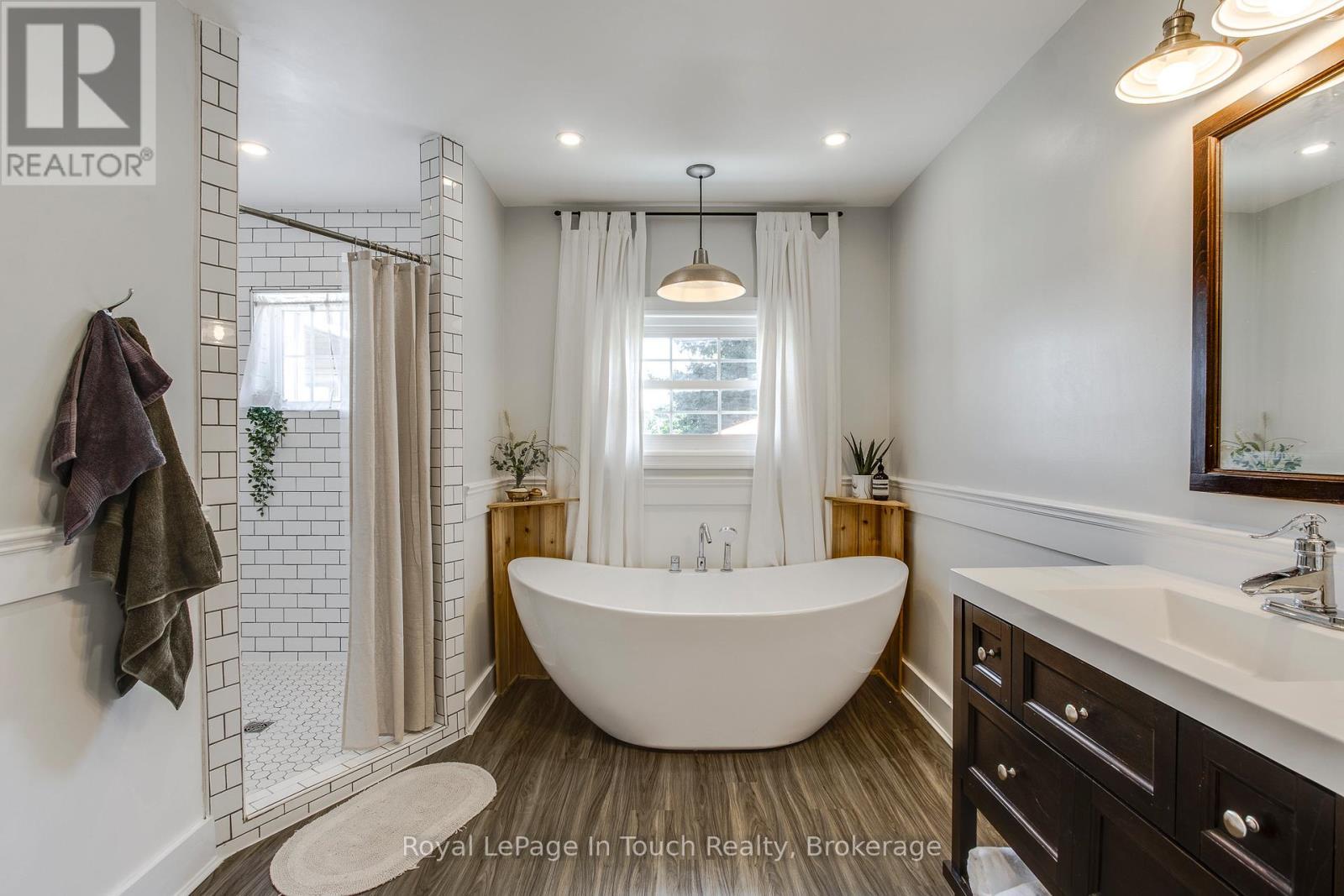 












317 LAFONTAINE ROAD W

,
Tiny (Lafontaine),




Ontario
L9M0H1

