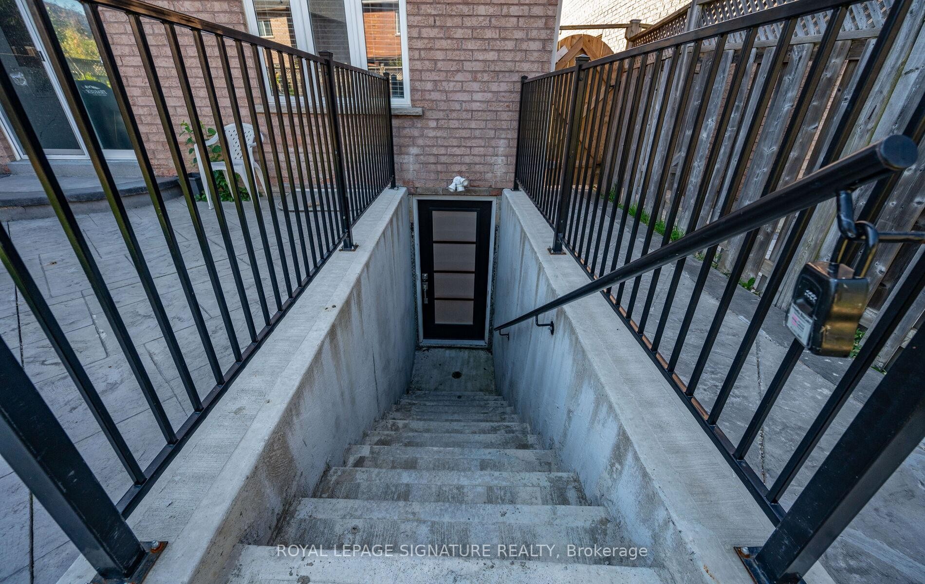 









5615


Heatherleigh

Avenue, Legal Bsmt,
Mississauga,




ON
L5V 2V7

