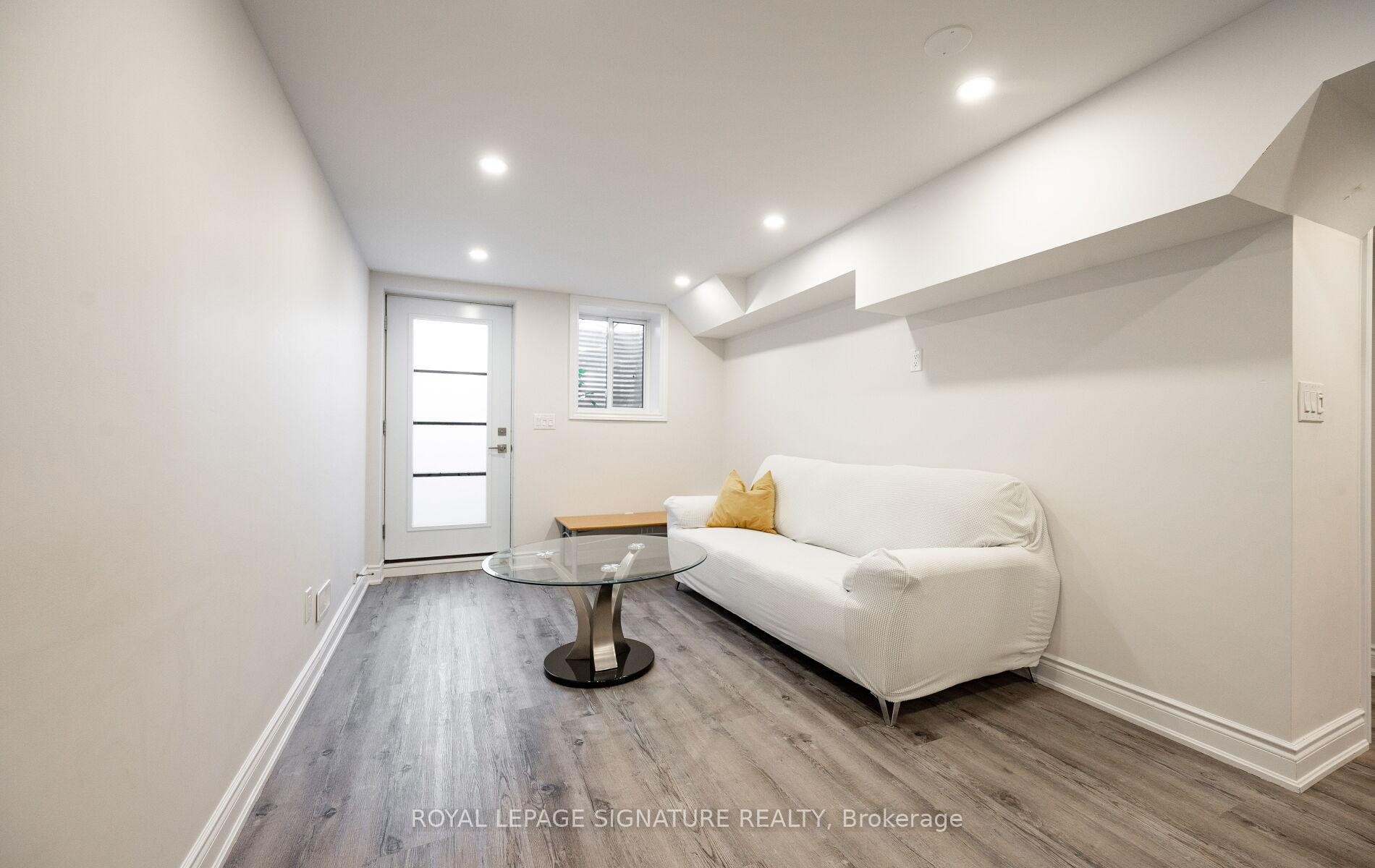 









5615


Heatherleigh

Avenue, Legal Bsmt,
Mississauga,




ON
L5V 2V7

