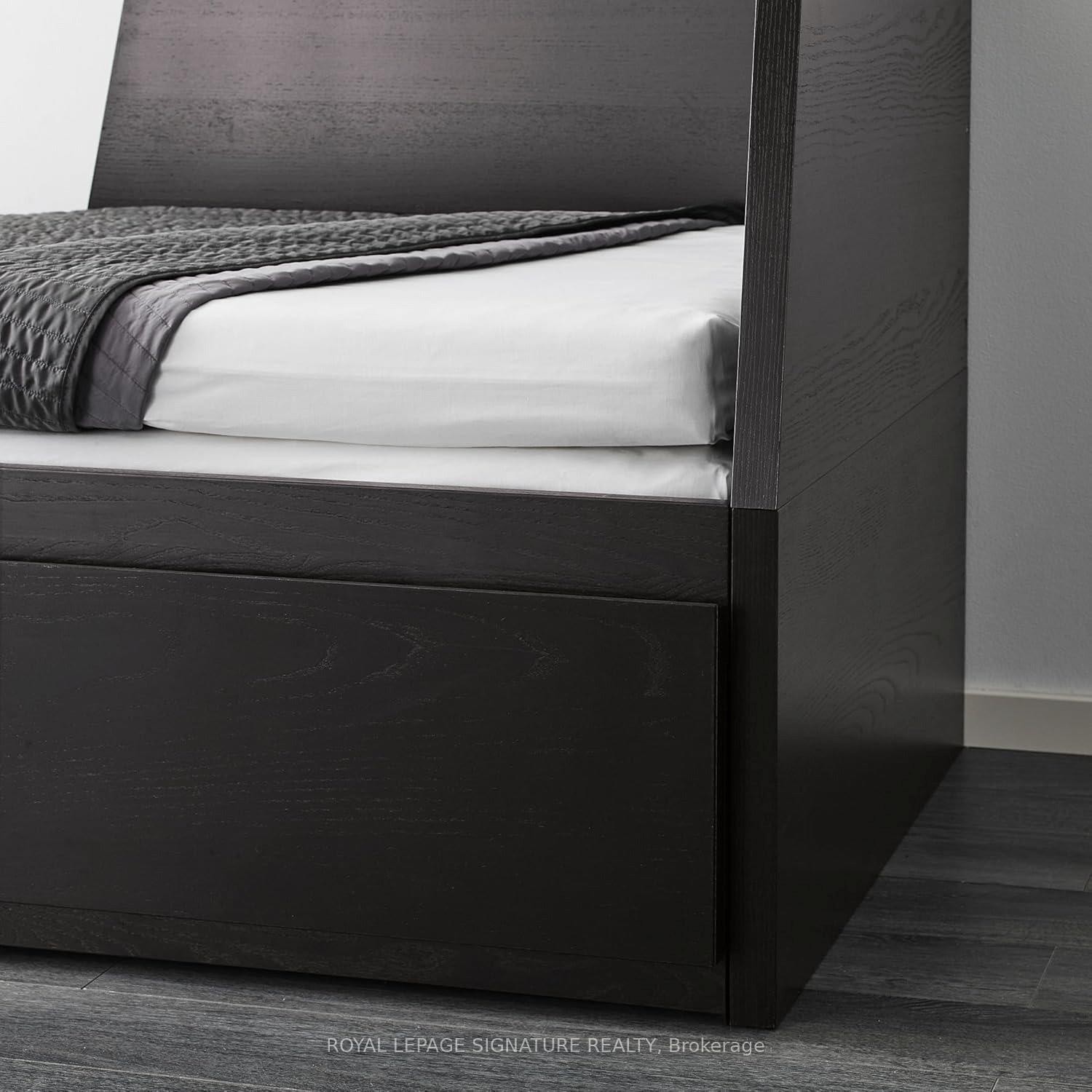 









5615


Heatherleigh

Avenue, Legal Bsmt,
Mississauga,




ON
L5V 2V7

