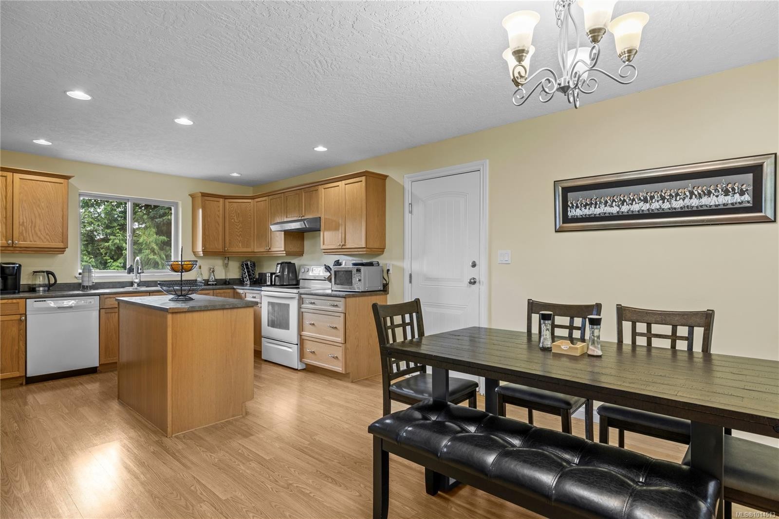 









1738


Martini

Way,
Qualicum Beach,




BC
V9K 2S3

