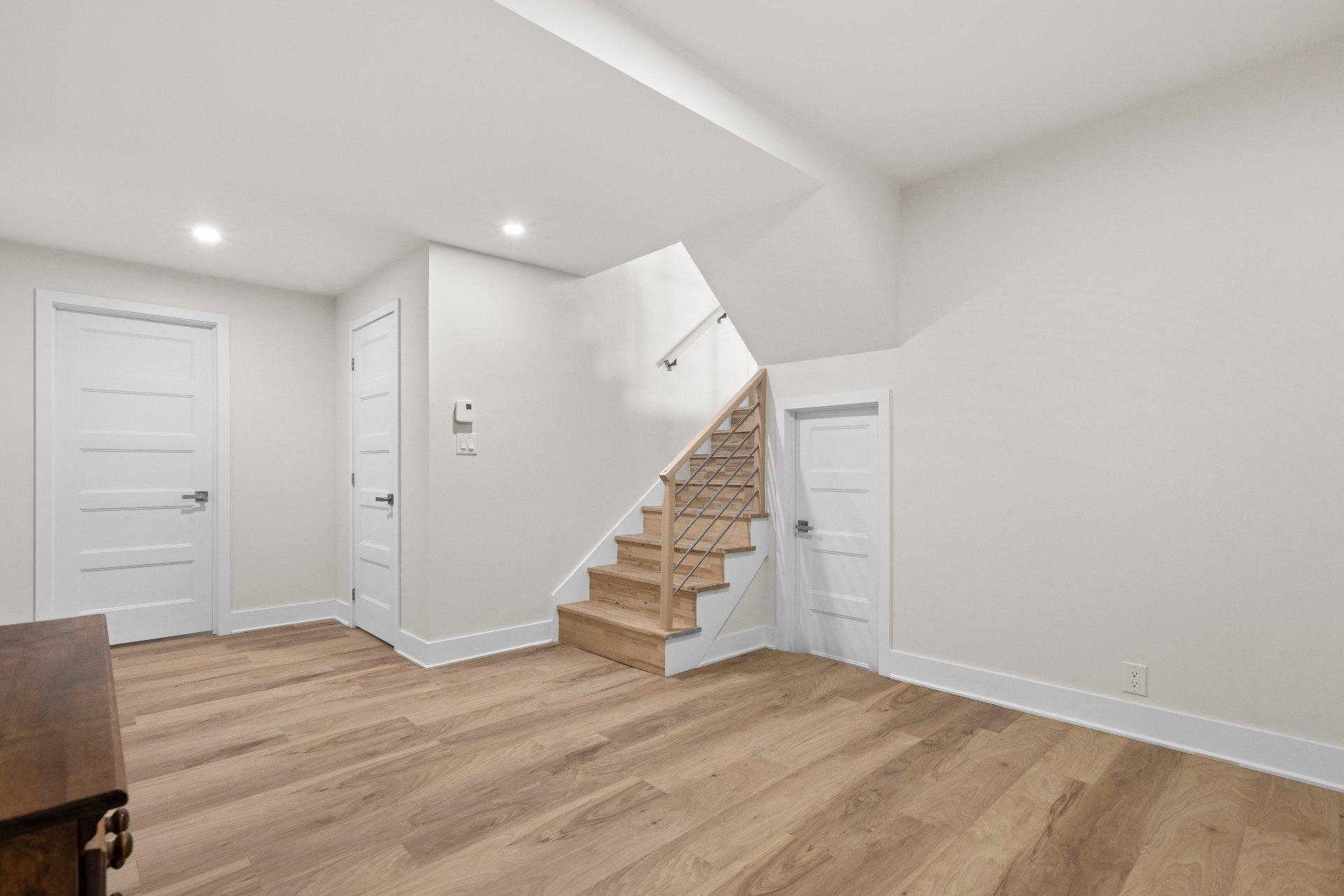 









51


109e Avenue O.

,
Blainville,




QC
J7C3J6

