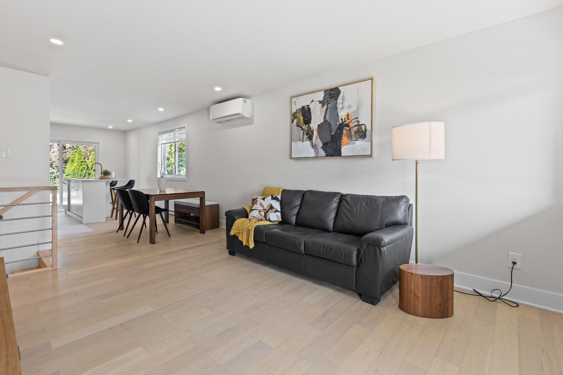 









51


109e Avenue O.

,
Blainville,




QC
J7C3J6

