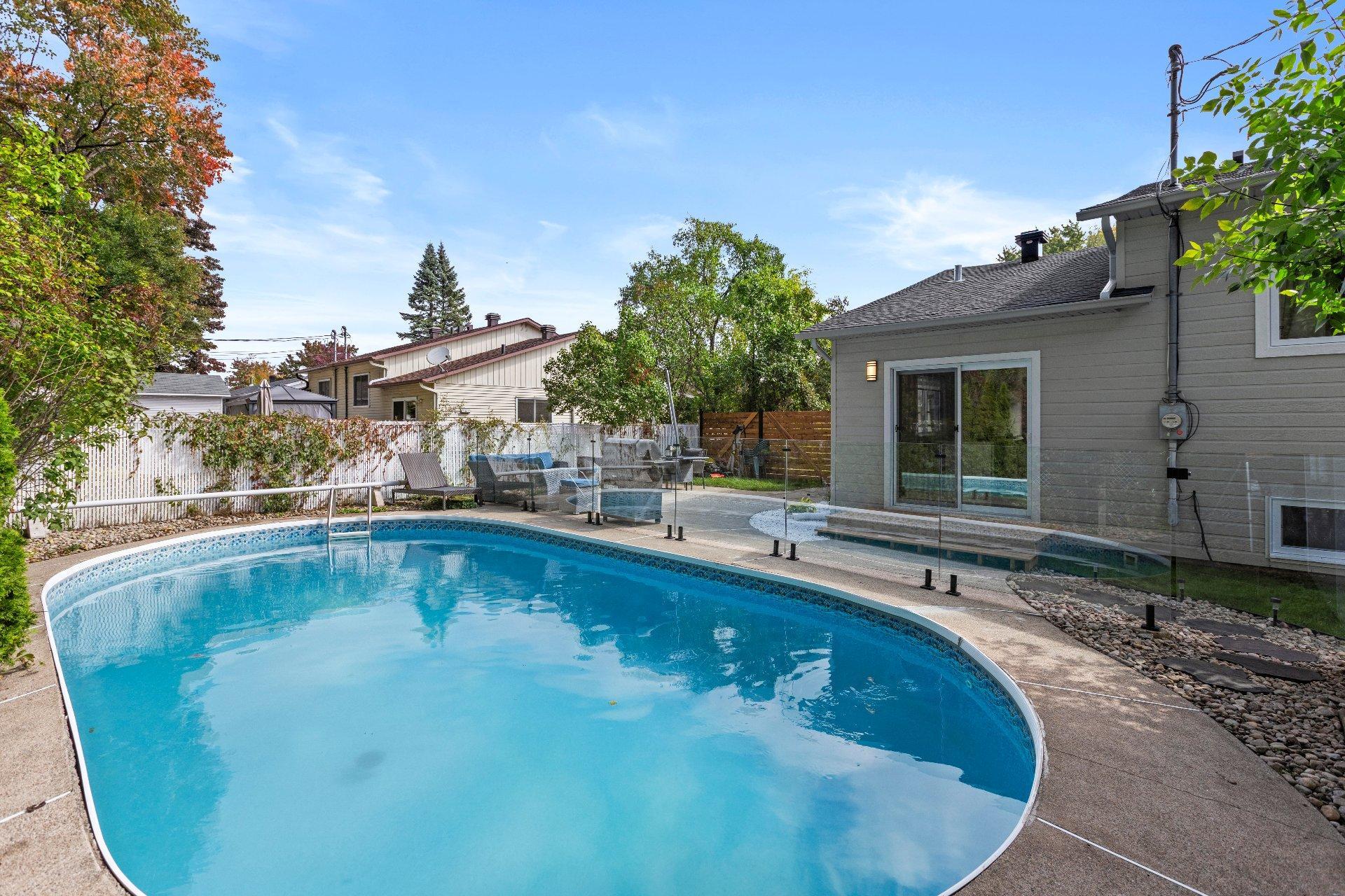 









51


109e Avenue O.

,
Blainville,




QC
J7C3J6

