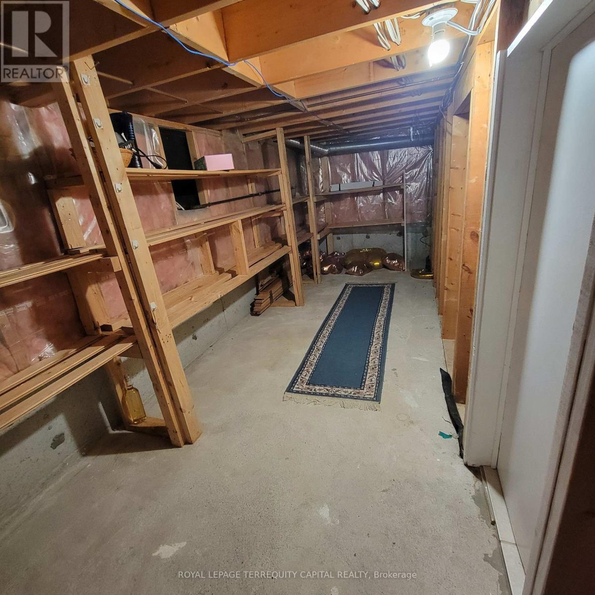 












LOWER - 286 ST VINCENT STREET

,
Barrie,




Ontario
L4M4A1

