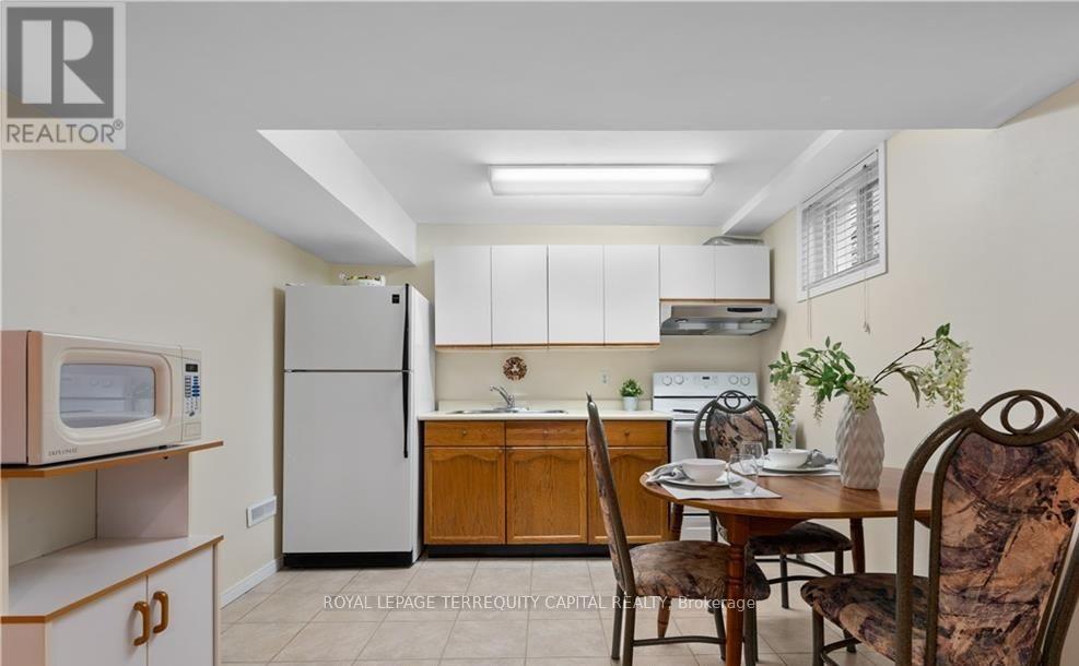 












LOWER - 286 ST VINCENT STREET

,
Barrie,




Ontario
L4M4A1

