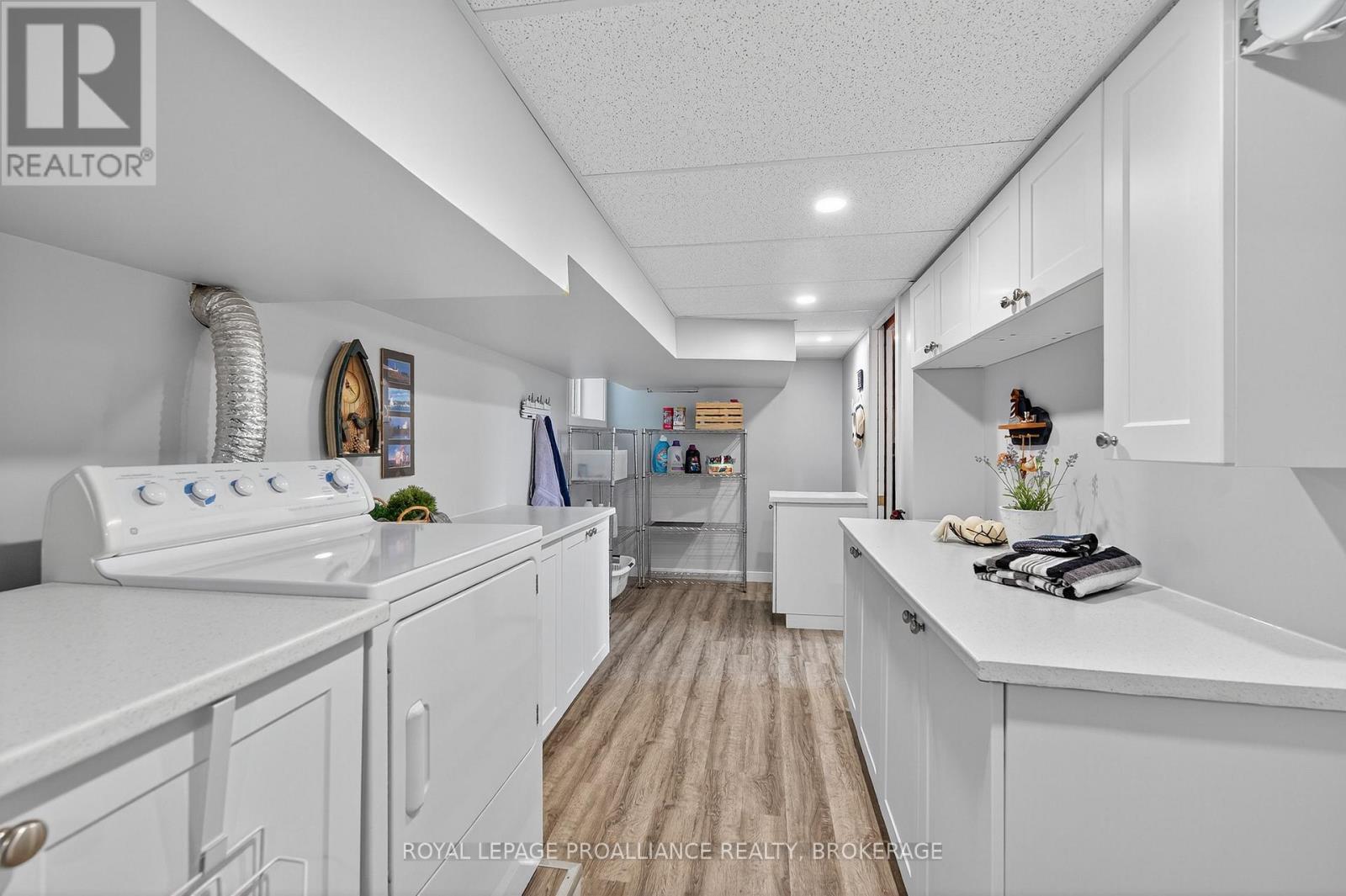 












855 WOODBINE ROAD

,
Kingston (North of Taylor-Kidd Blvd),




Ontario
K7P2X3

