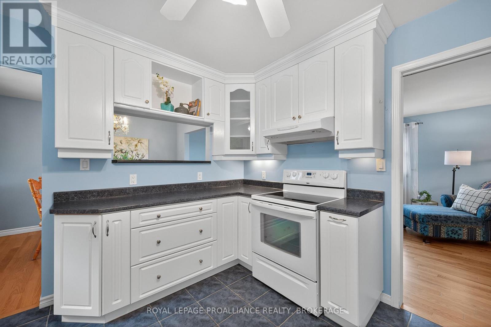 












855 WOODBINE ROAD

,
Kingston (North of Taylor-Kidd Blvd),




Ontario
K7P2X3

