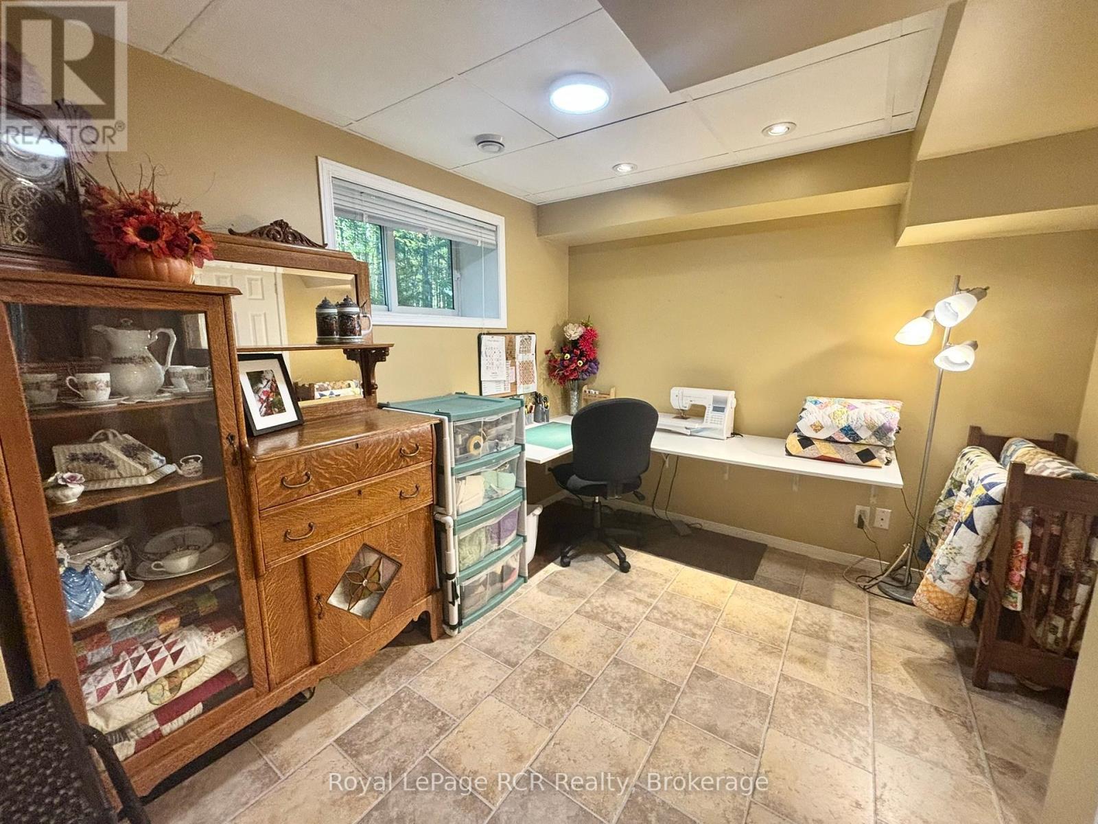 












758341 GIRL GUIDE ROAD

,
Georgian Bluffs,




Ontario
N4K5N7

