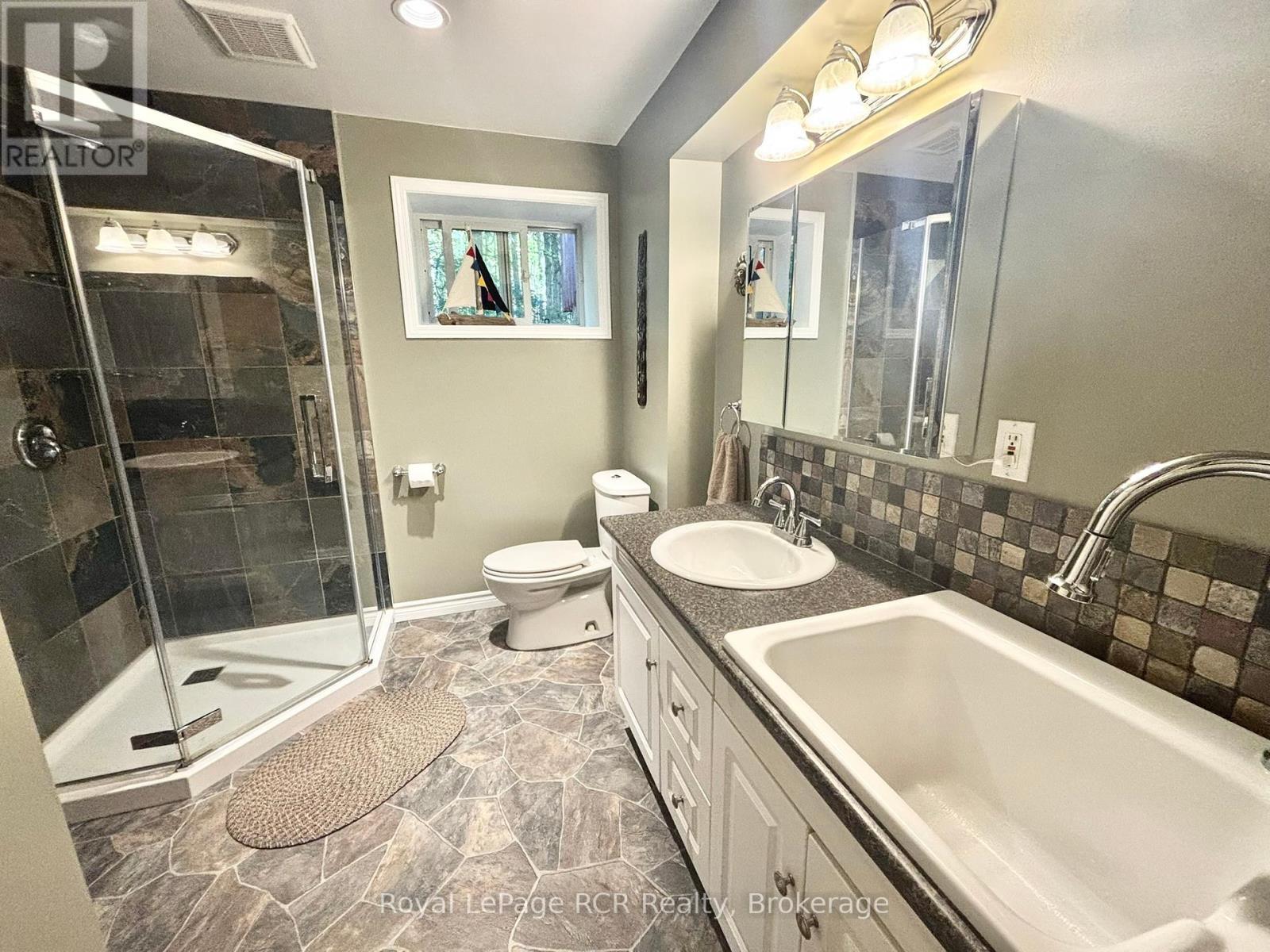 












758341 GIRL GUIDE ROAD

,
Georgian Bluffs,




Ontario
N4K5N7

