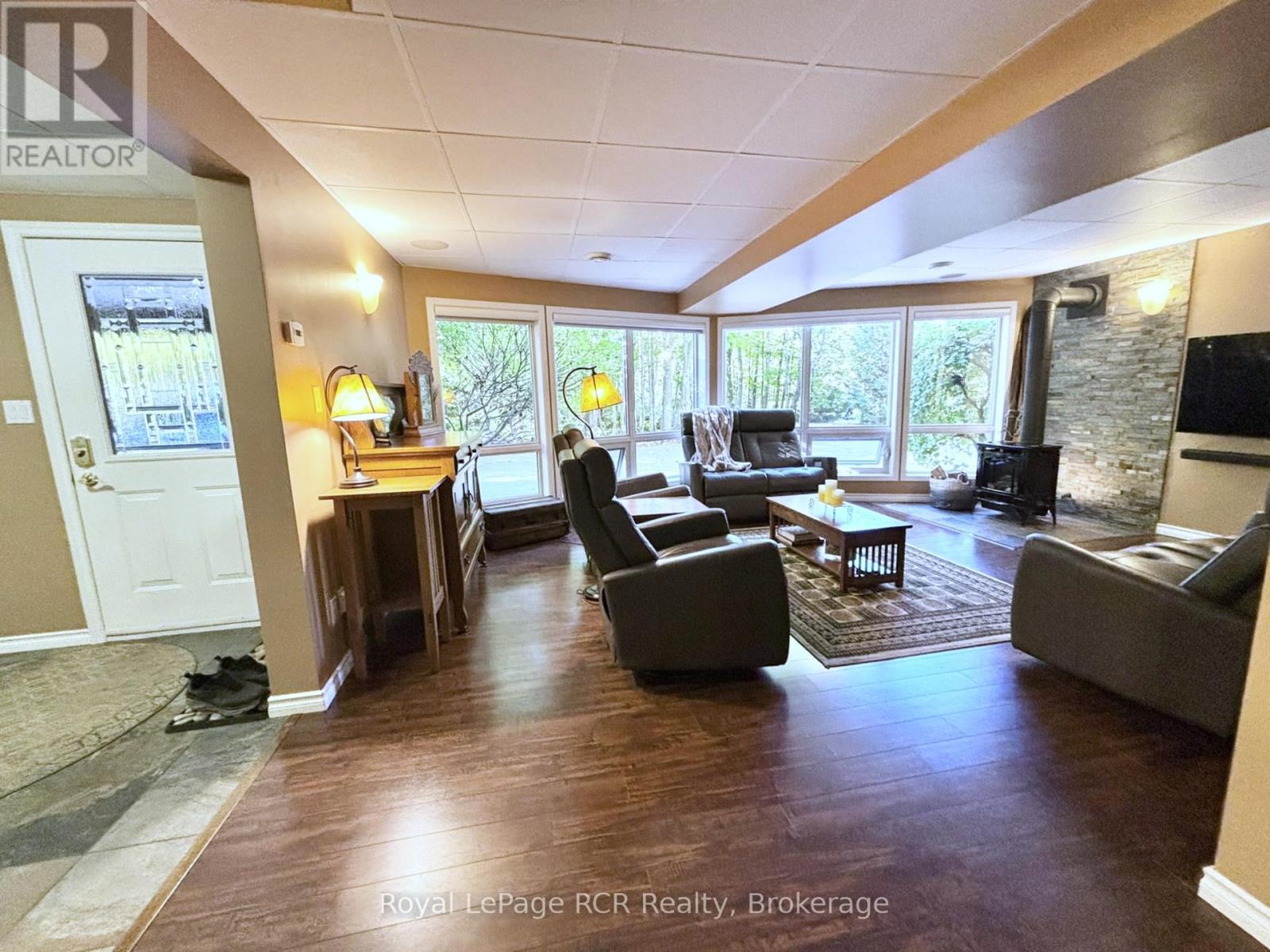 












758341 GIRL GUIDE ROAD

,
Georgian Bluffs,




Ontario
N4K5N7

