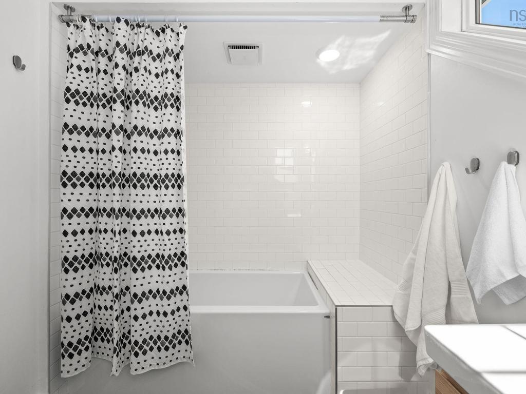 












1139 Dalhousie Street

,
Halifax,




NS
B3H 3W5

