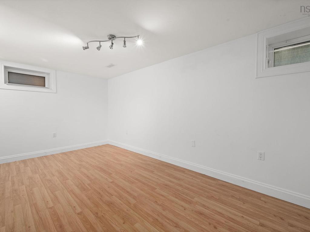 












1139 Dalhousie Street

,
Halifax,




NS
B3H 3W5

