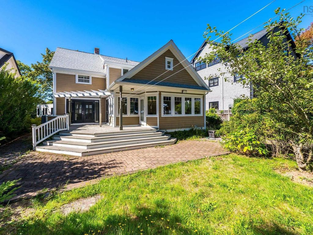 












1139 Dalhousie Street

,
Halifax,




NS
B3H 3W5

