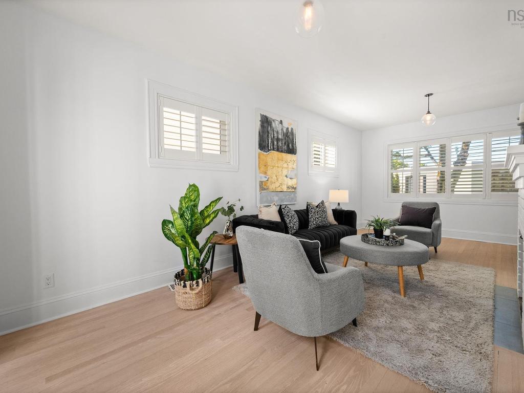 












1139 Dalhousie Street

,
Halifax,




NS
B3H 3W5

