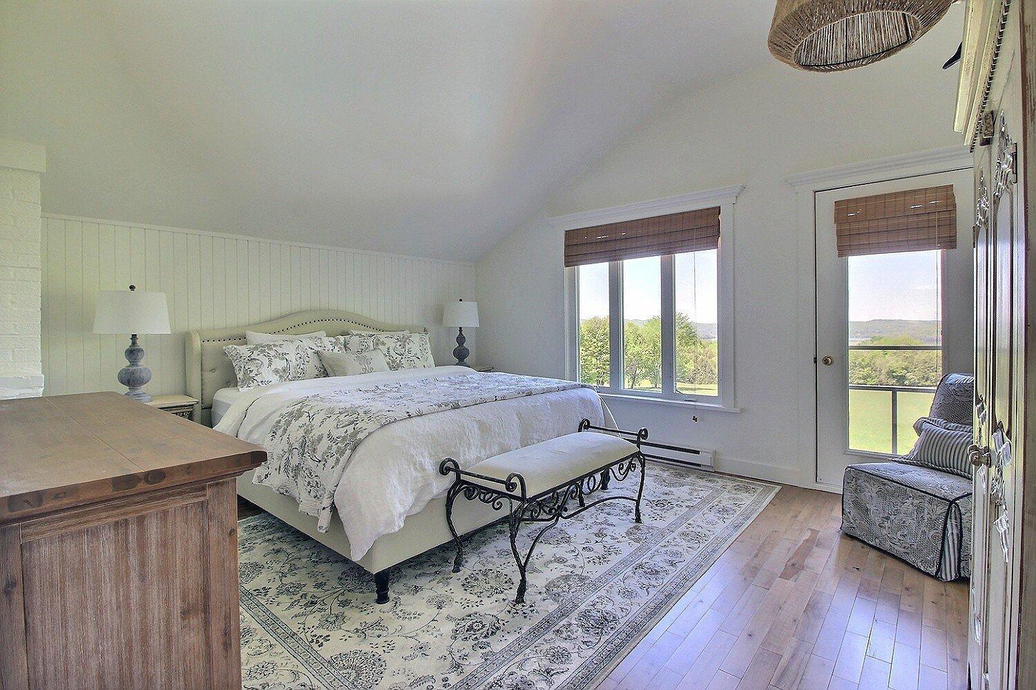 









2275

 - 2295


Route 143

,
Hatley - Municipalité,




QC
J0B4B0

