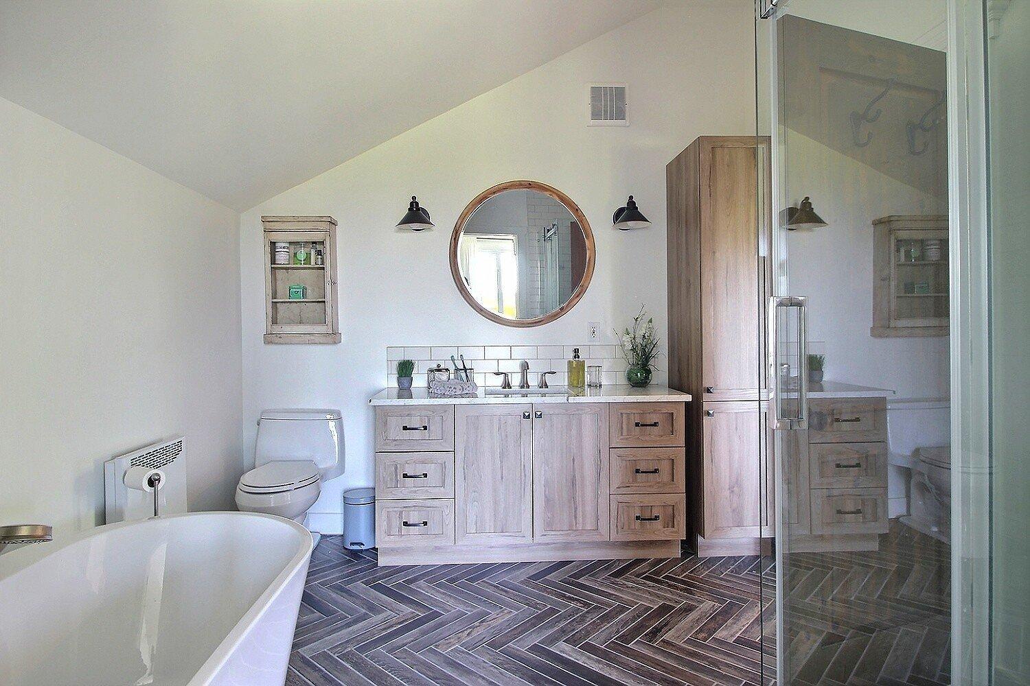 









2275

 - 2295


Route 143

,
Hatley - Municipalité,




QC
J0B4B0

