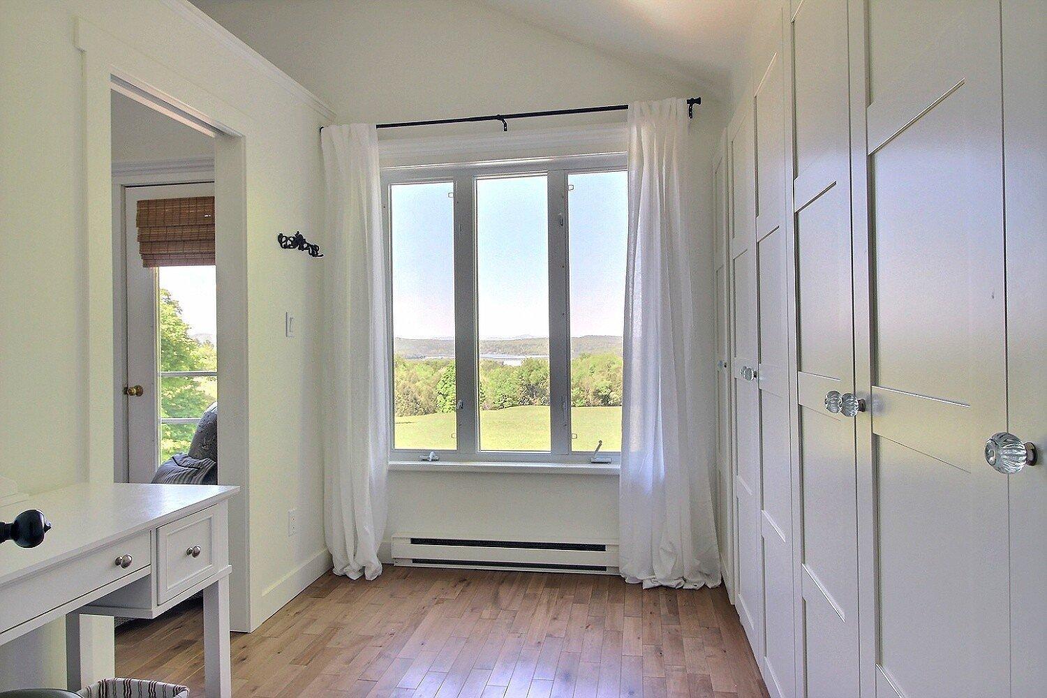 









2275

 - 2295


Route 143

,
Hatley - Municipalité,




QC
J0B4B0

