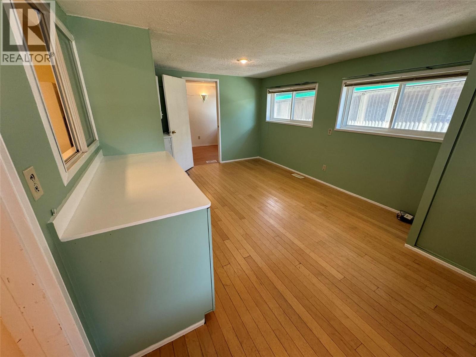 












1483 Main Street

,
Olalla,




British Columbia
V0X1N6

