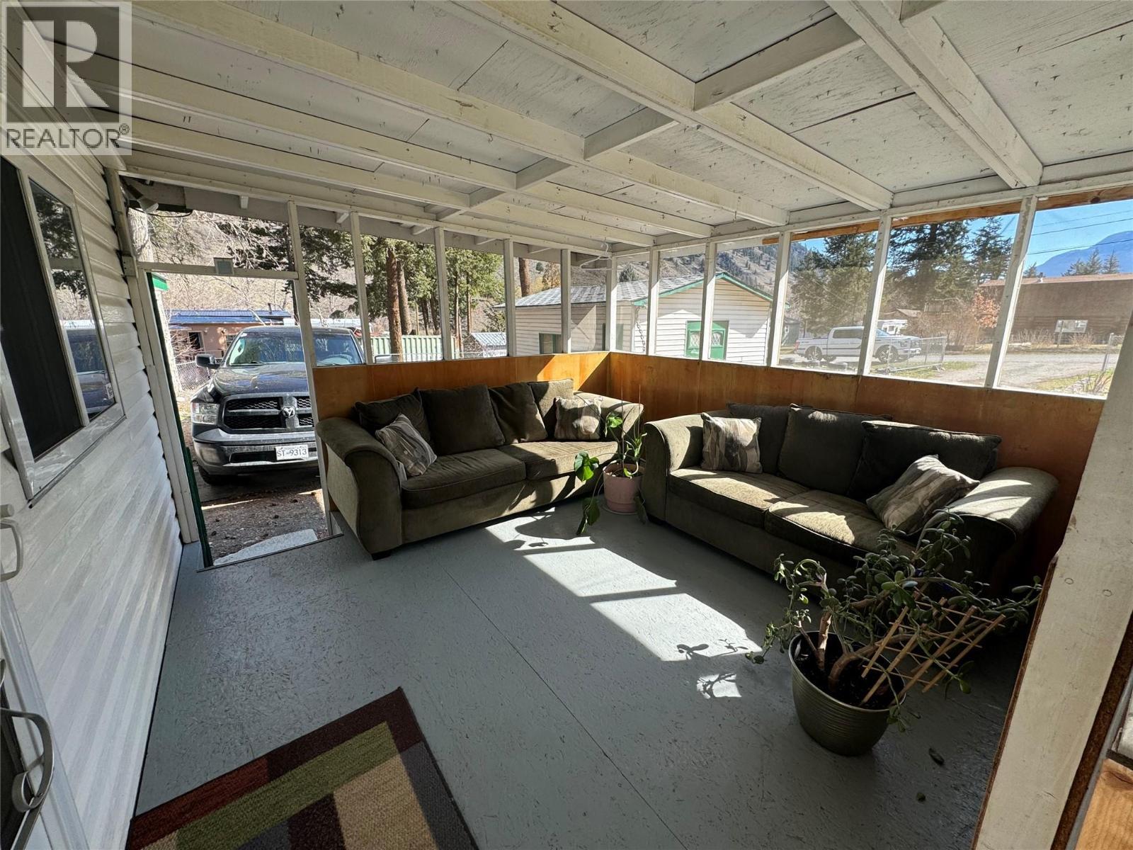 












1483 Main Street

,
Olalla,




British Columbia
V0X1N6

