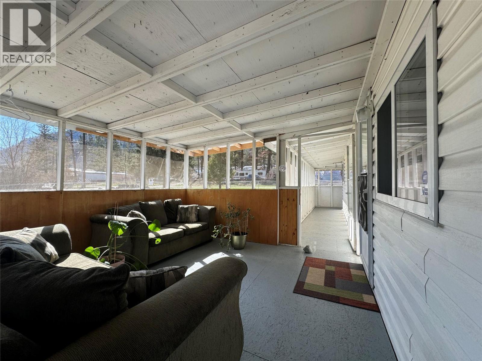 












1483 Main Street

,
Olalla,




British Columbia
V0X1N6

