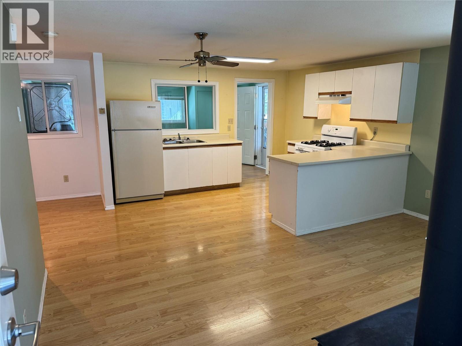 












1483 Main Street

,
Olalla,




British Columbia
V0X1N6

