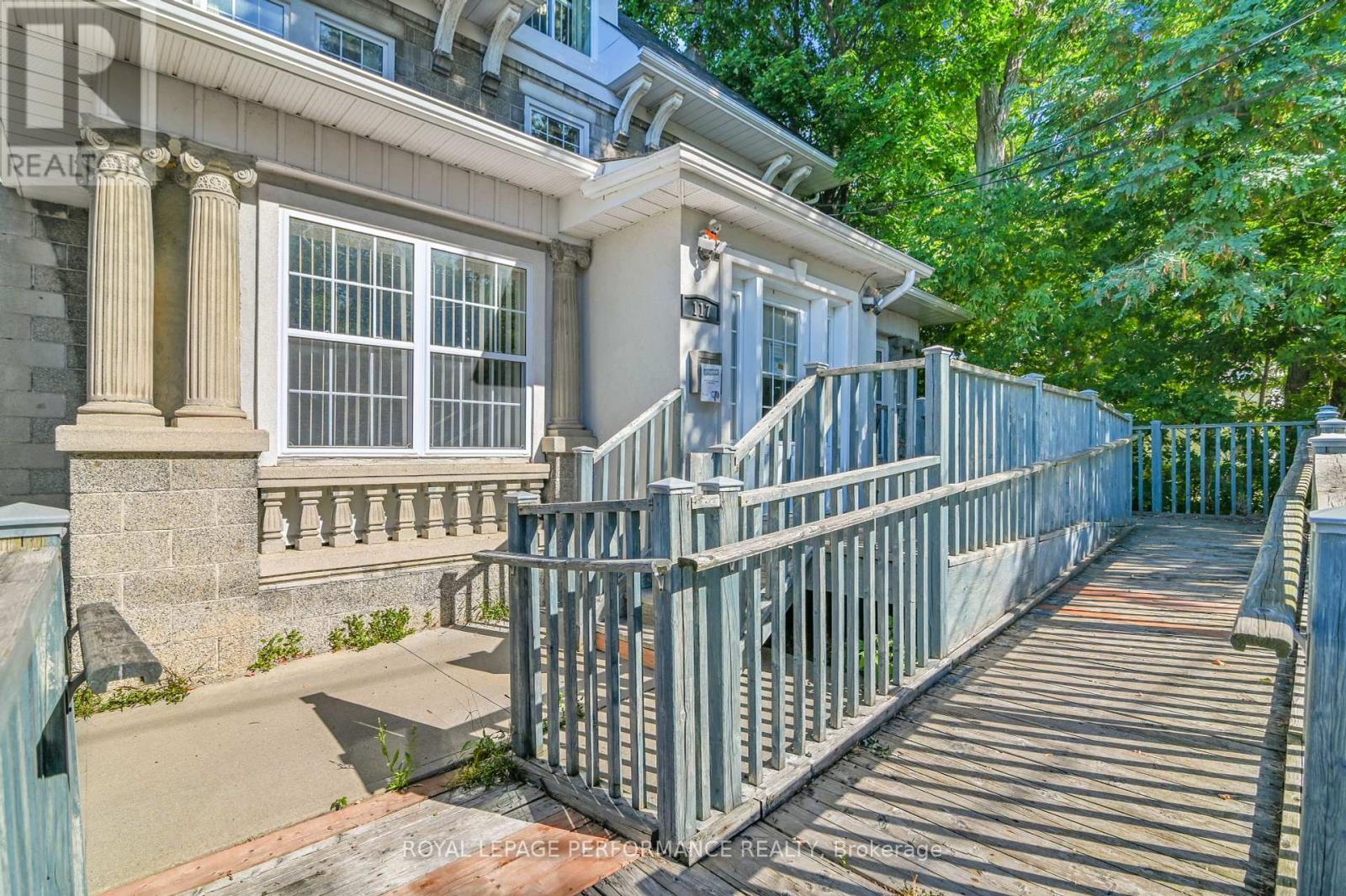 












117 FIRST STREET E

,
Cornwall,




Ontario
K6H1K8

