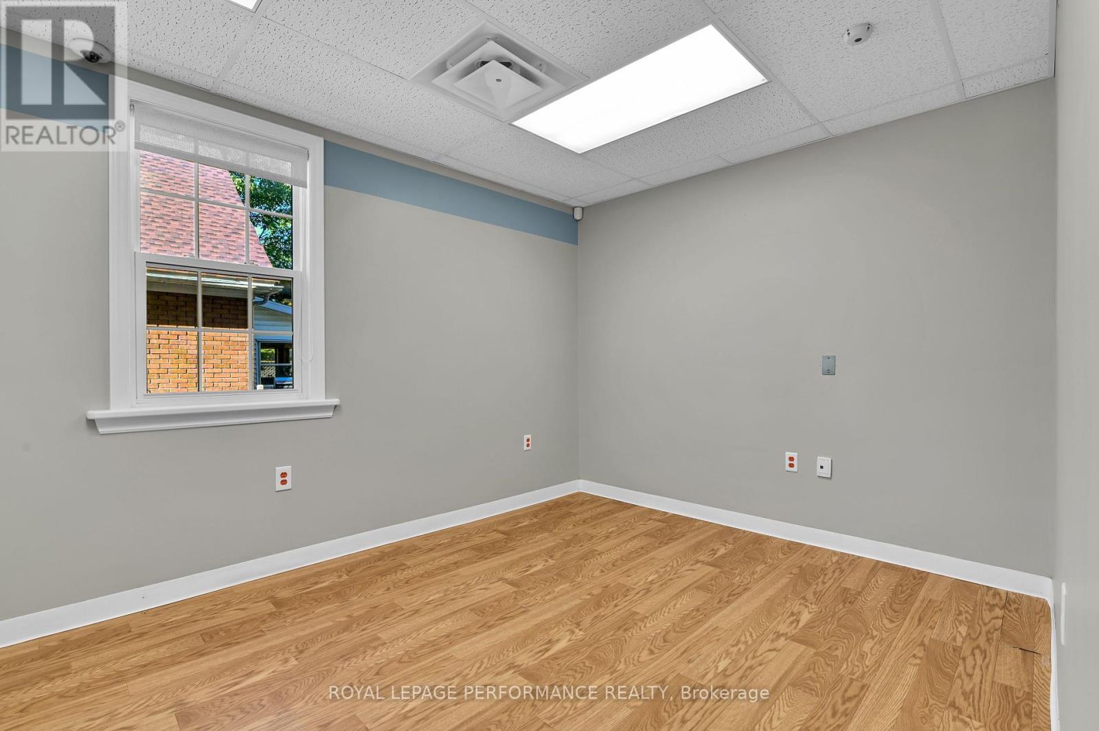 












117 FIRST STREET E

,
Cornwall,




Ontario
K6H1K8

