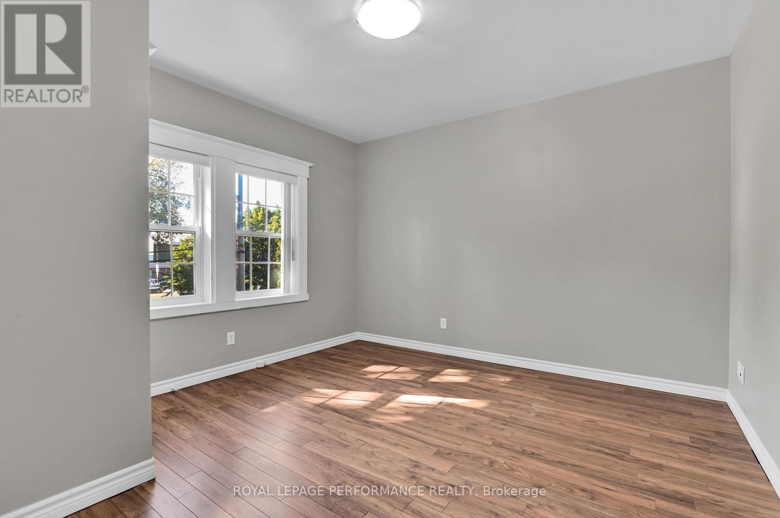 












117 FIRST STREET E

,
Cornwall,




Ontario
K6H1K8

