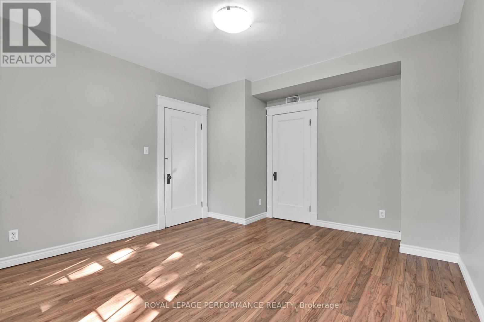 












117 FIRST STREET E

,
Cornwall,




Ontario
K6H1K8

