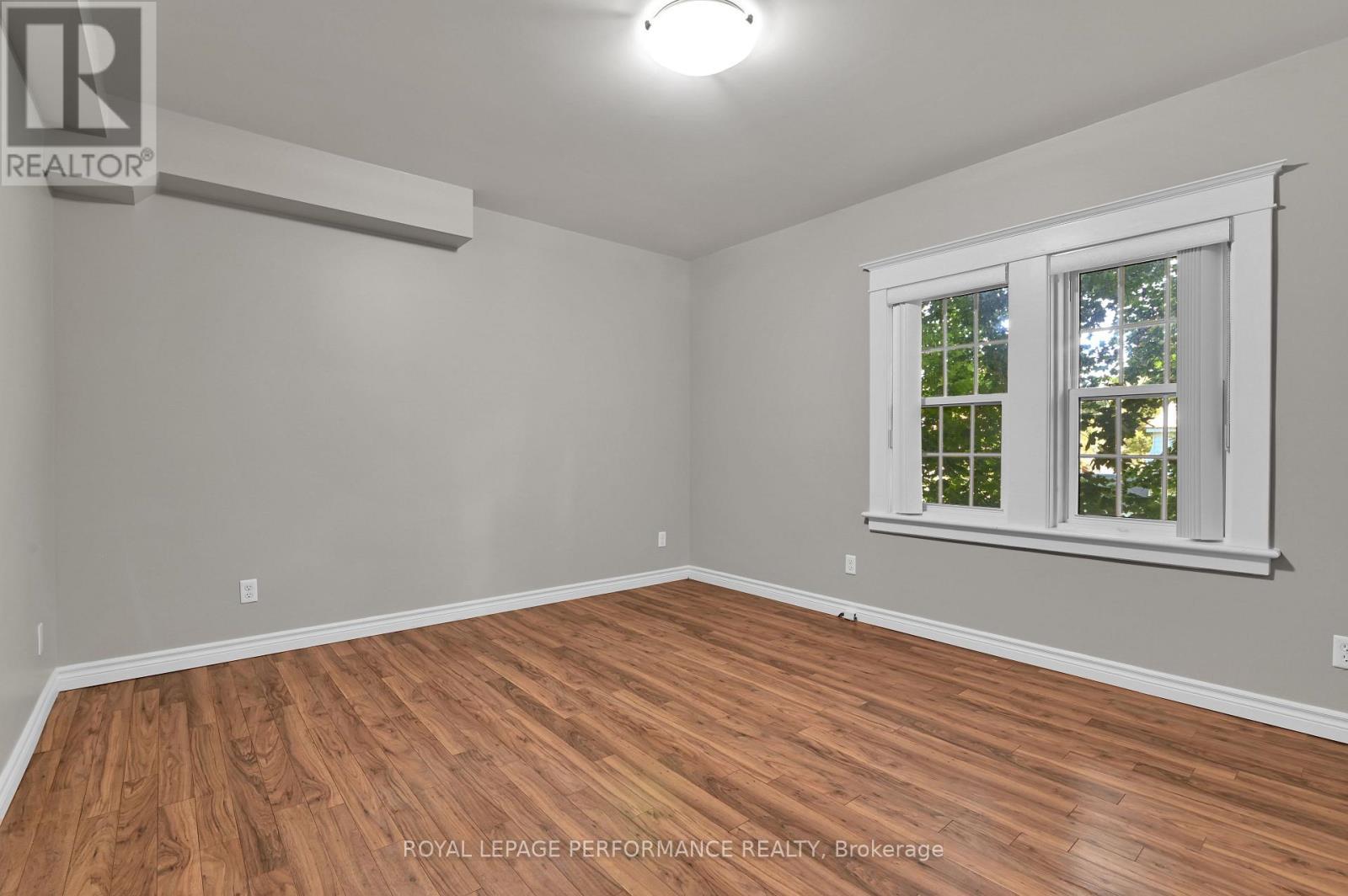 












117 FIRST STREET E

,
Cornwall,




Ontario
K6H1K8

