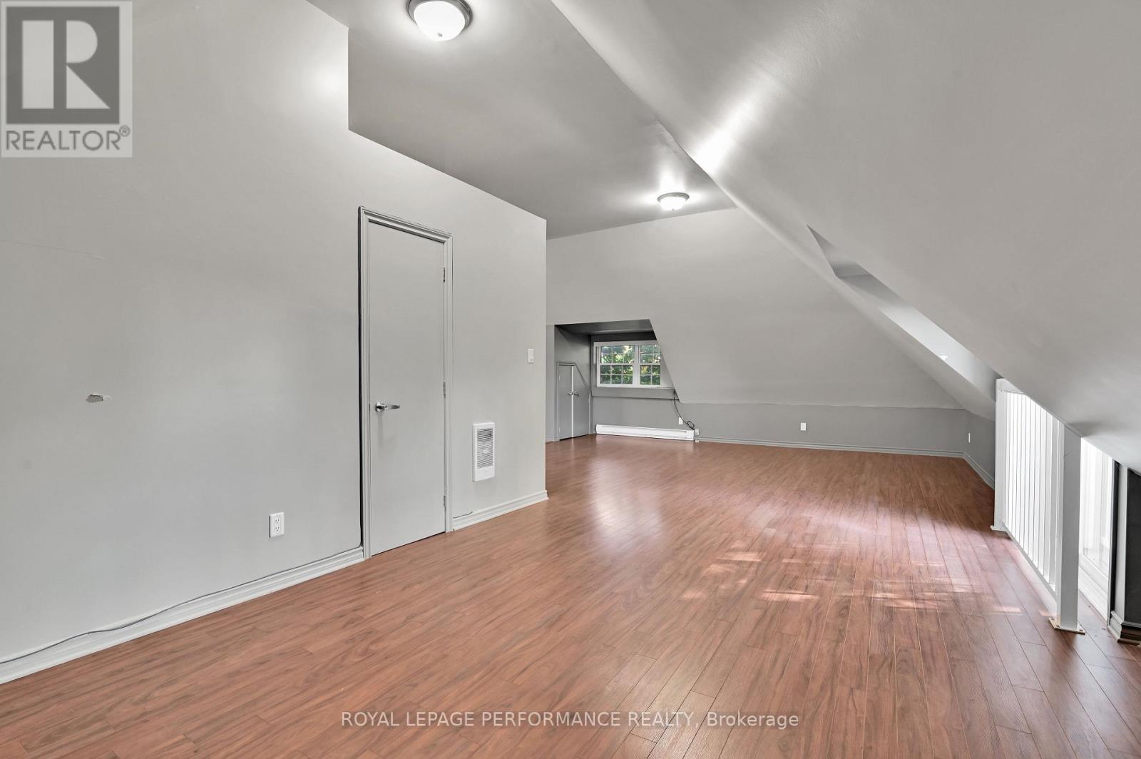 












117 FIRST STREET E

,
Cornwall,




Ontario
K6H1K8

