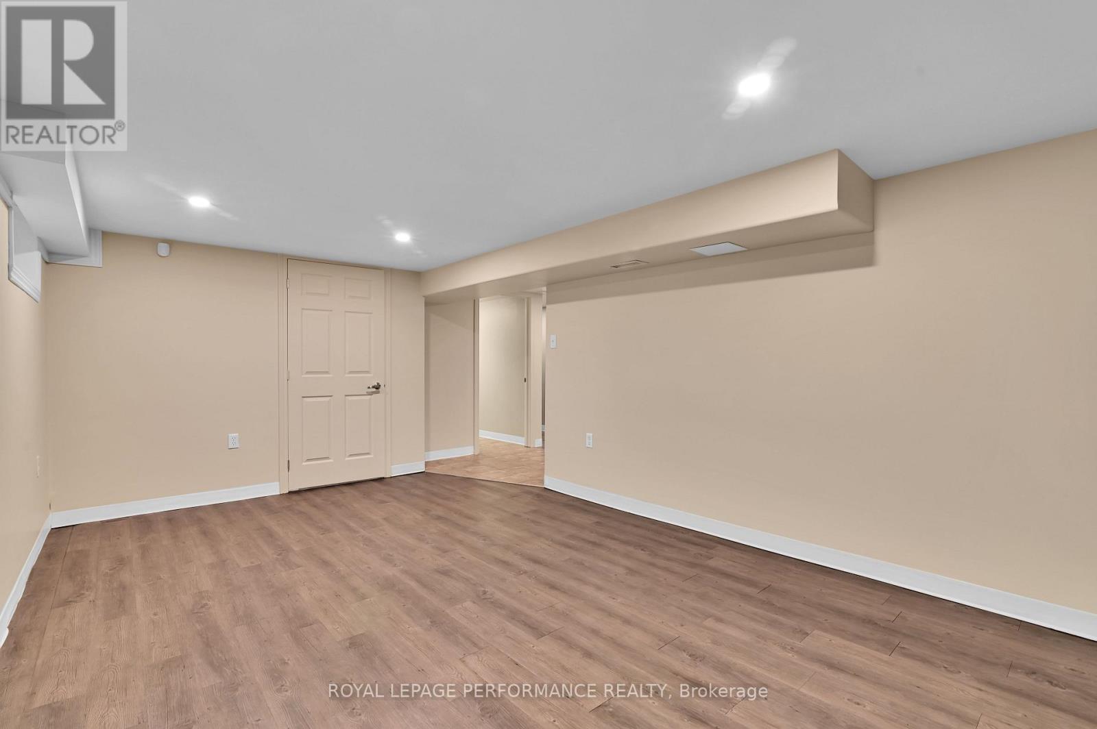 












117 FIRST STREET E

,
Cornwall,




Ontario
K6H1K8

