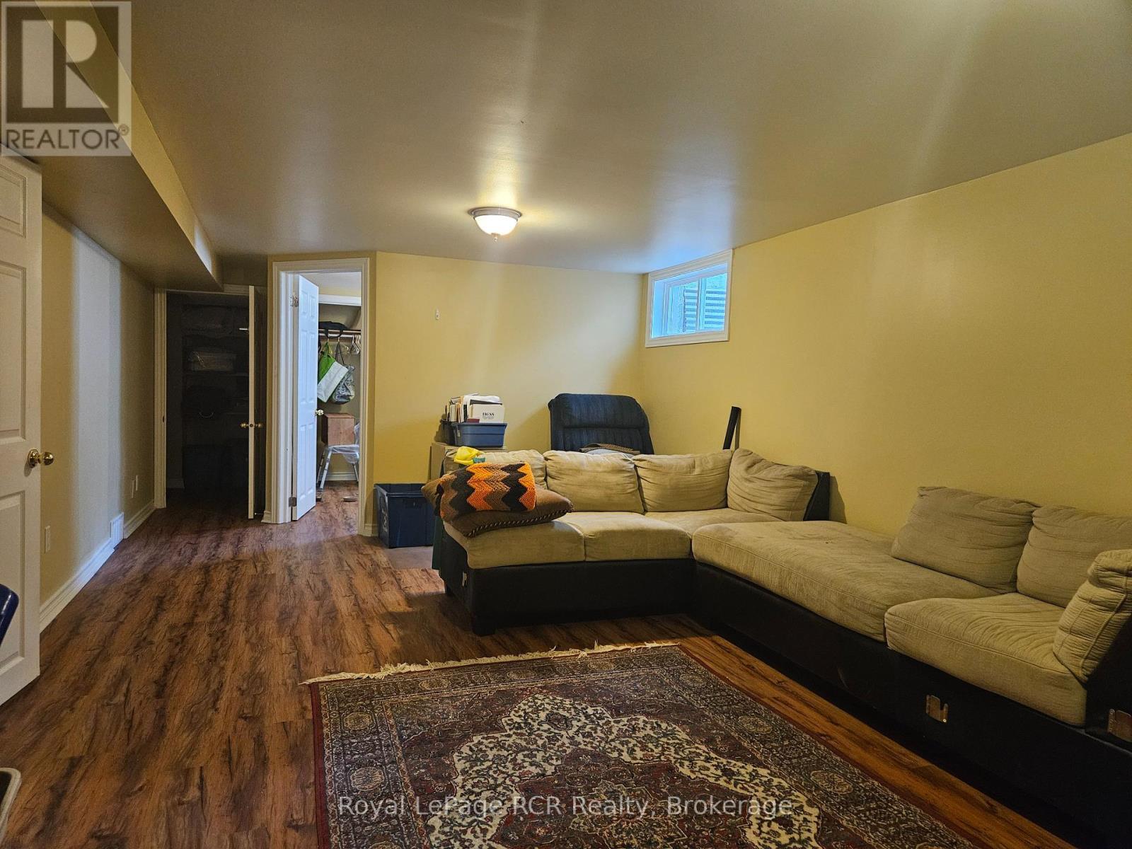 












321 8TH AVENUE E

,
Owen Sound,




Ontario
N4K3A3

